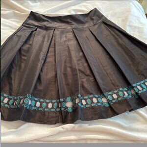 Embroidery trimmed Kay Unger Satin Dress skirt with embroidered trim!